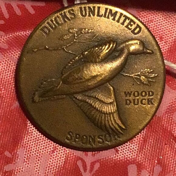 Pin vintage Ducks Unlimited sponsor pin - Picture 2 of 3
